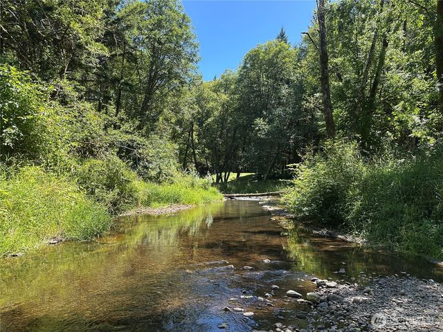 1895 North Fork Road, Chehalis, WA 98532