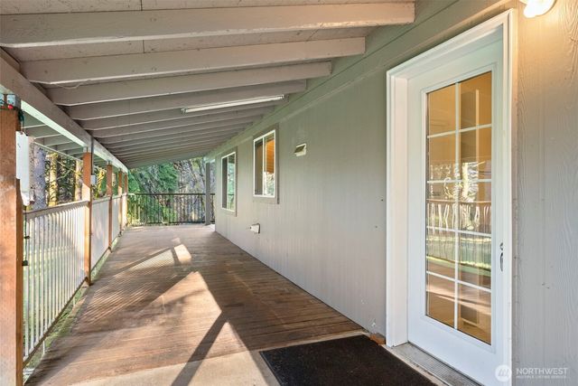 1895 North Fork Road, Chehalis, WA 98532