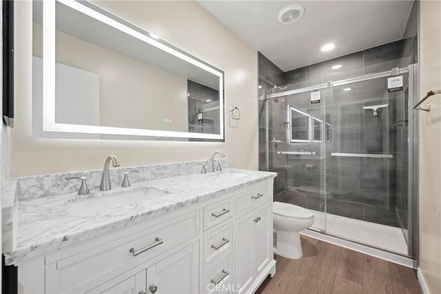 18515 Mayall Street J, Northridge, CA 91324