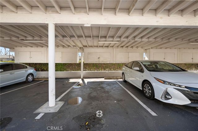 18515 Mayall Street J, Northridge, CA 91324