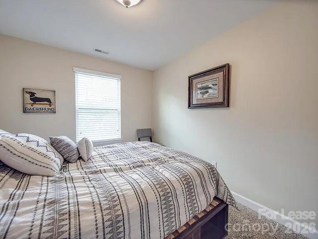 5657 Tipperlinn Way, Charlotte, NC 28278