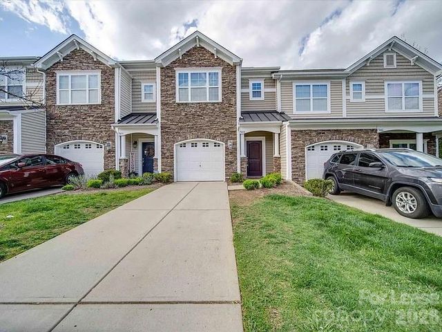5657 Tipperlinn Way, Charlotte, NC 28278