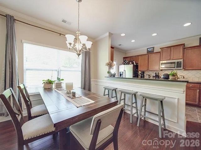 5657 Tipperlinn Way, Charlotte, NC 28278