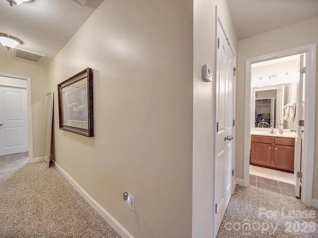 5657 Tipperlinn Way, Charlotte, NC 28278