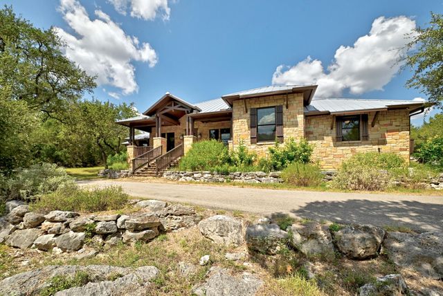 158 Condor DR, San Marcos, TX 78666