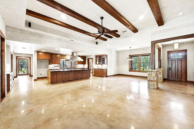 158 Condor DR, San Marcos, TX 78666