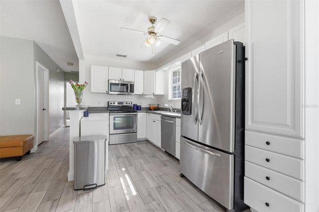 102 LAKE CHARLES ROAD, Deland, FL 32724