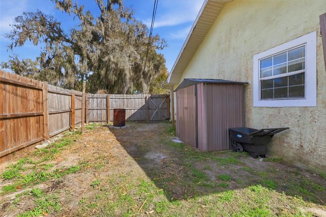 102 LAKE CHARLES ROAD, Deland, FL 32724