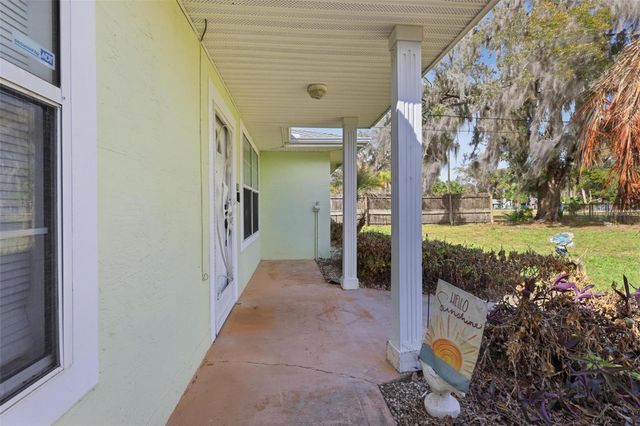 102 LAKE CHARLES ROAD, Deland, FL 32724