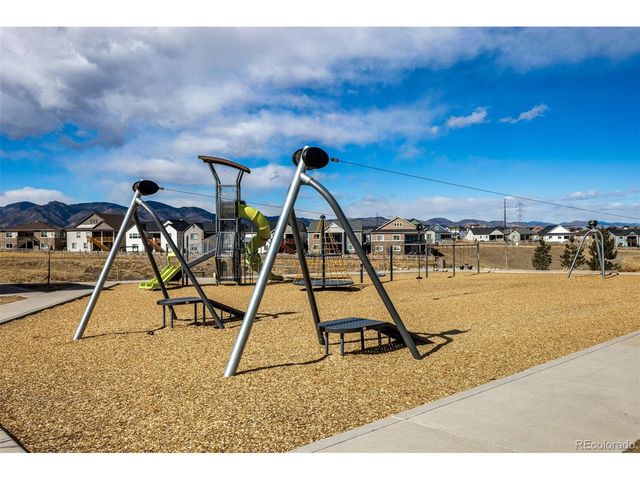 9781 Bennett Peak St, Littleton, CO 80125