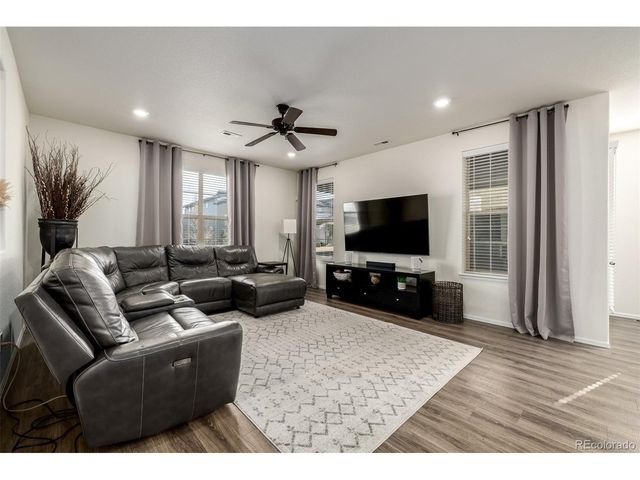 9781 Bennett Peak St, Littleton, CO 80125