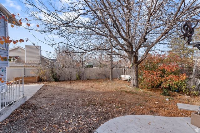 989 E SANDCREST DR, Sandy, UT 84094