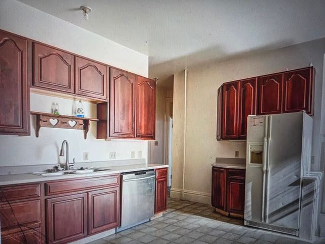 457 W William Street, Decatur, IL 62522
