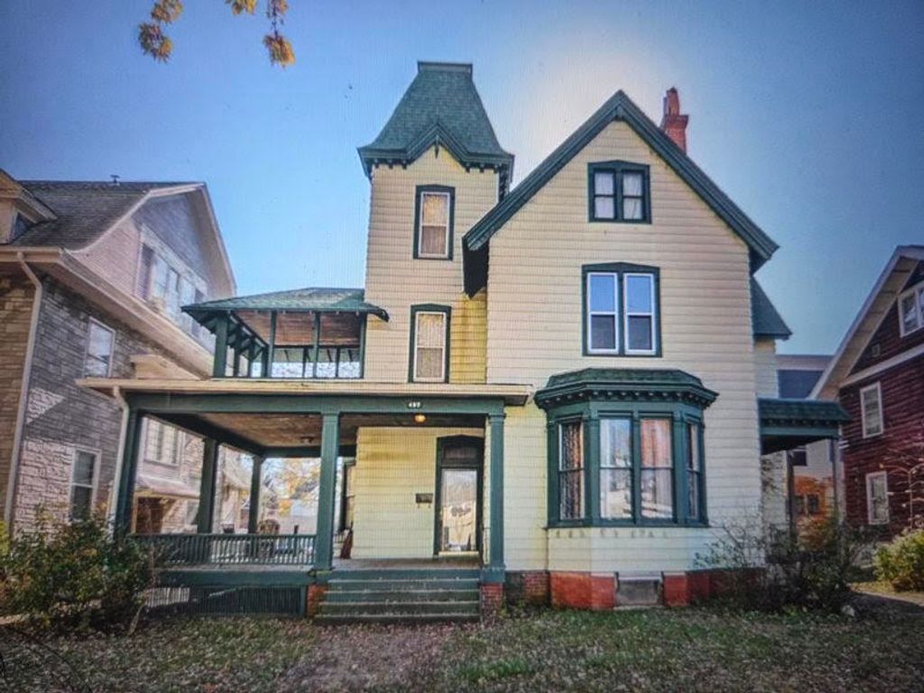 457 W William Street, Decatur, IL 62522