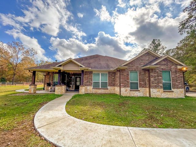 675 Somerset Trail, Point Blank, TX 77364