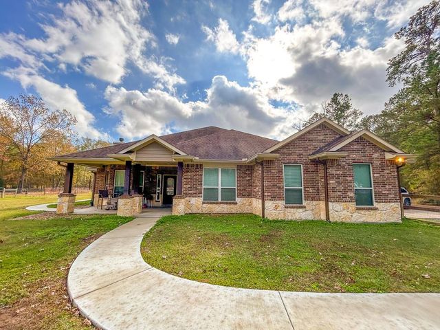 675 Somerset Trail, Point Blank, TX 77364