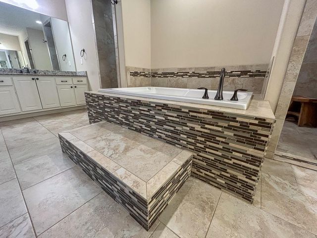 675 Somerset Trail, Point Blank, TX 77364