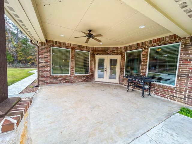 675 Somerset Trail, Point Blank, TX 77364