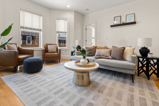 12 I St 3, Boston, MA 02127