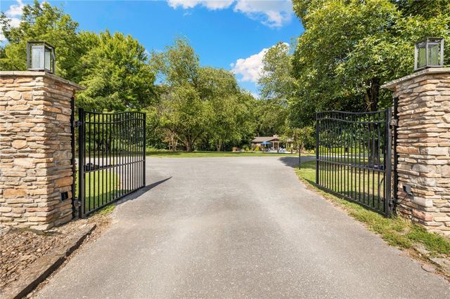 3309 NW 3rd Street, Bentonville, AR 72712