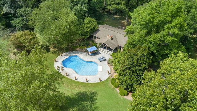 3309 NW 3rd Street, Bentonville, AR 72712