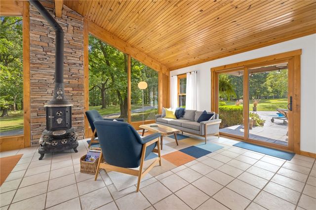 3309 NW 3rd Street, Bentonville, AR 72712