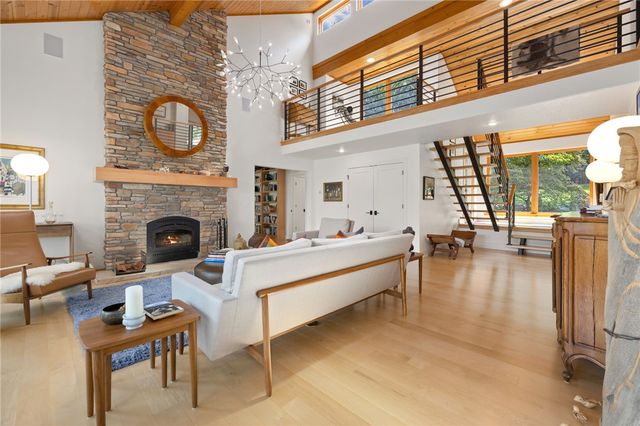 3309 NW 3rd Street, Bentonville, AR 72712