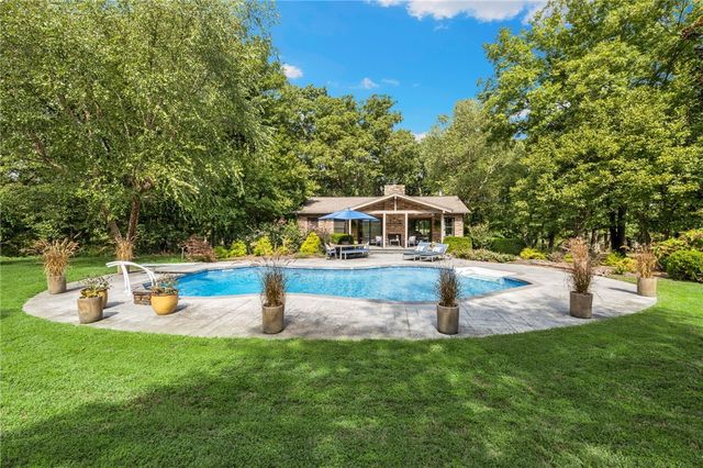 3309 NW 3rd Street, Bentonville, AR 72712