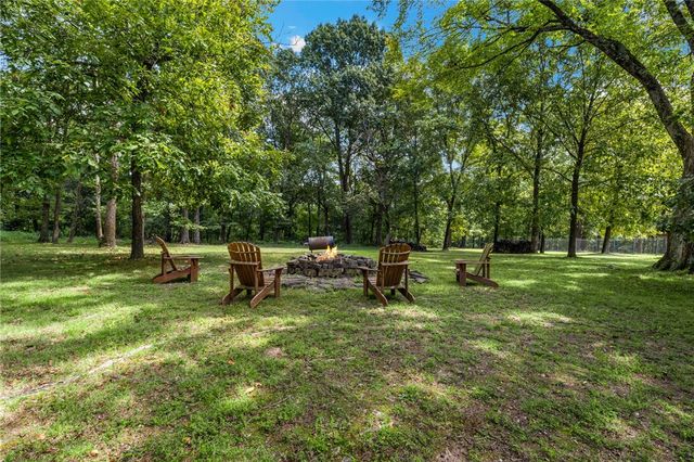 3309 NW 3rd Street, Bentonville, AR 72712