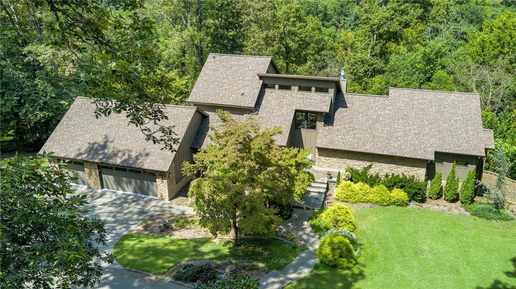 3309 NW 3rd Street, Bentonville, AR 72712