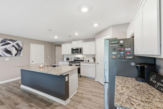 3823 Alledonia Drive, Grove City, OH 43123