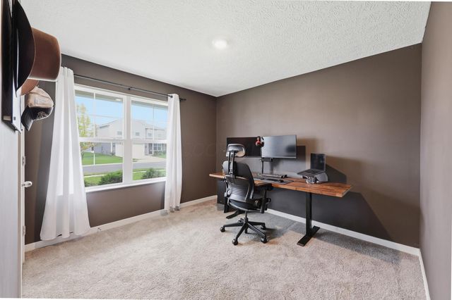 3823 Alledonia Drive, Grove City, OH 43123