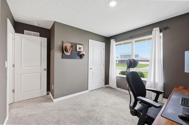 3823 Alledonia Drive, Grove City, OH 43123