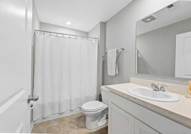 3823 Alledonia Drive, Grove City, OH 43123