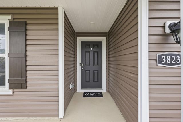 3823 Alledonia Drive, Grove City, OH 43123
