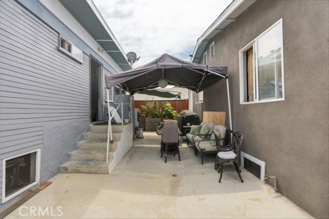 1464 E 23rd, Los Angeles, CA 90011