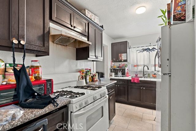 1464 E 23rd, Los Angeles, CA 90011