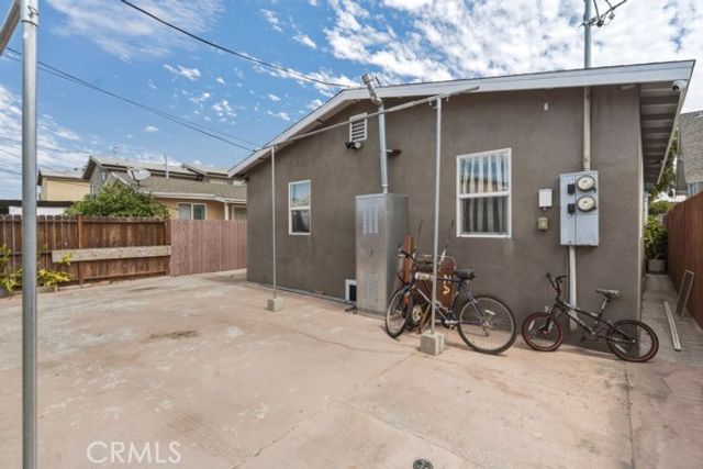 1464 E 23rd, Los Angeles, CA 90011