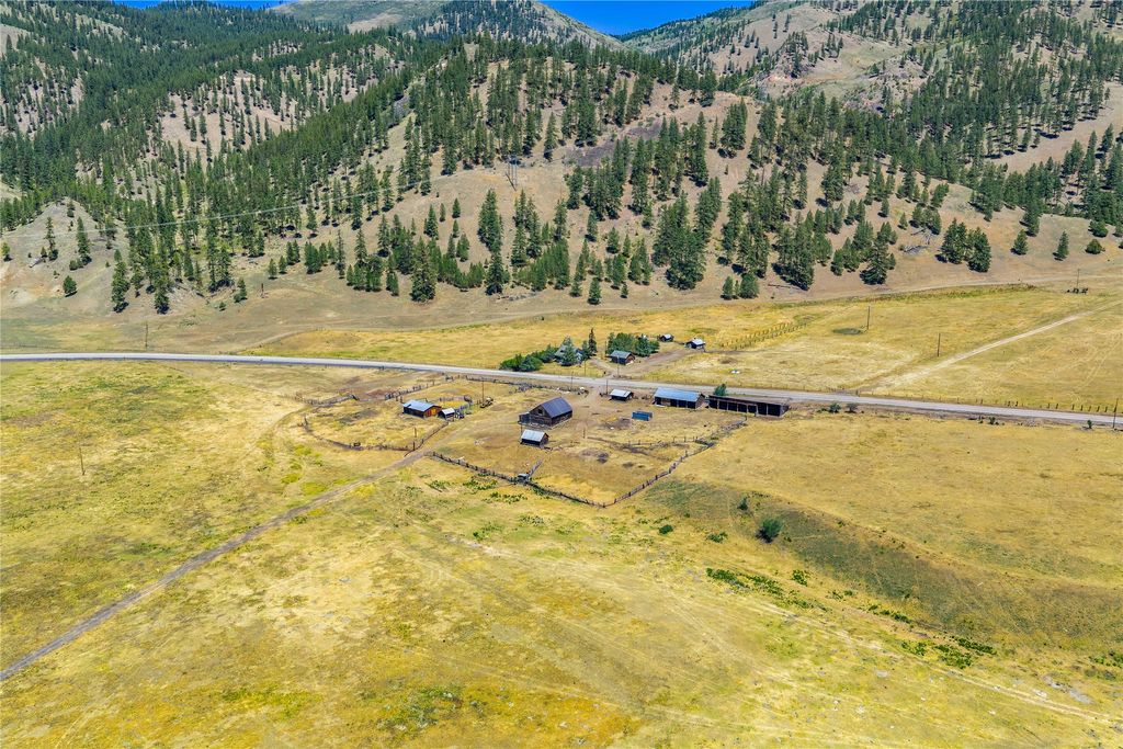 31022 Beavertail Road - 1070 acres, Clinton, MT 59825 photo 4