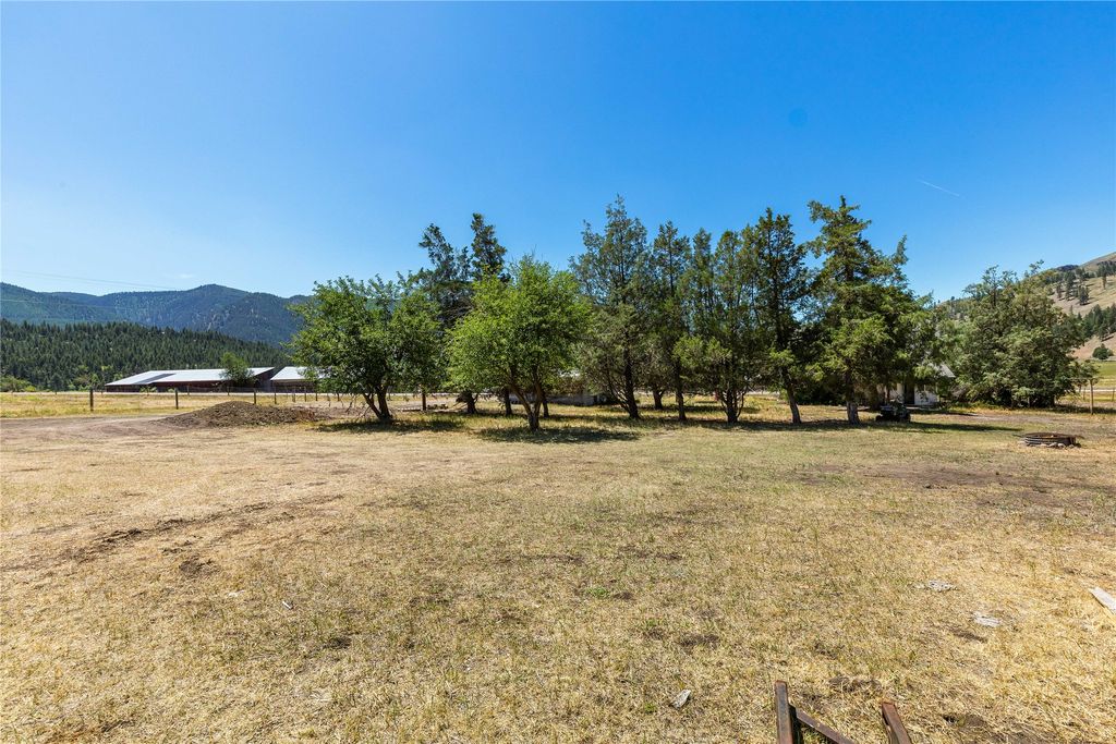 31022 Beavertail Road - 1070 acres, Clinton, MT 59825 photo 8