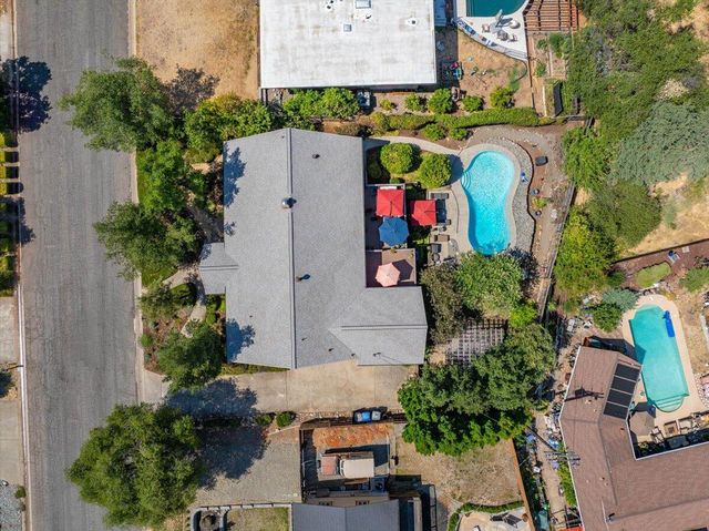 3410 Scenic Drive, Redding, CA 96001