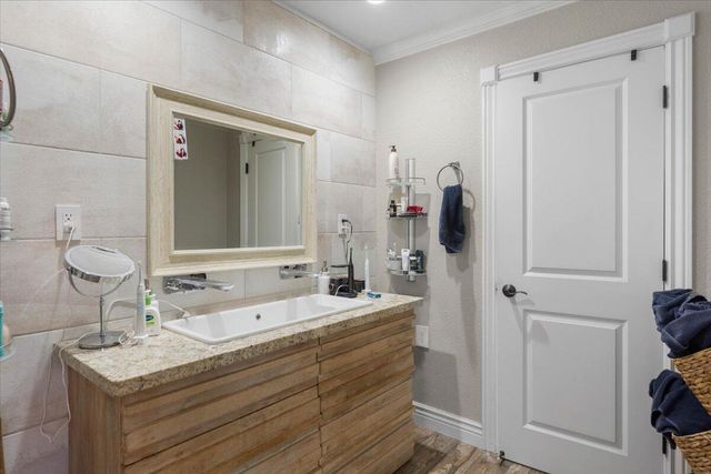 3410 Scenic Drive, Redding, CA 96001