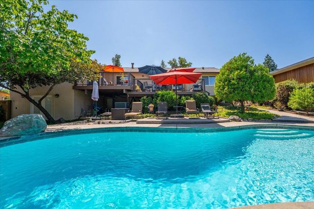 3410 Scenic Drive, Redding, CA 96001