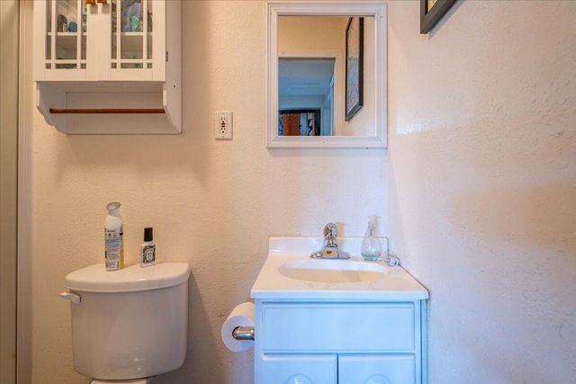 3410 Scenic Drive, Redding, CA 96001