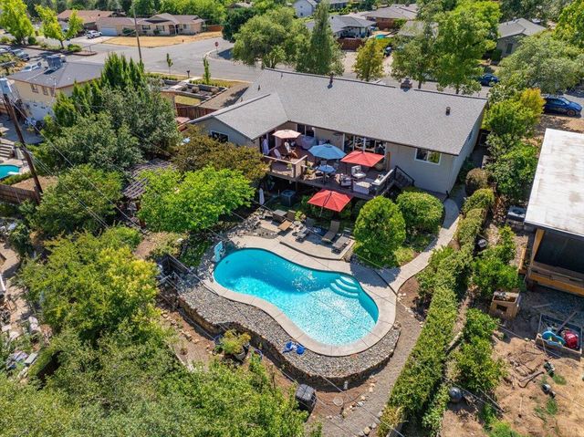 3410 Scenic Drive, Redding, CA 96001