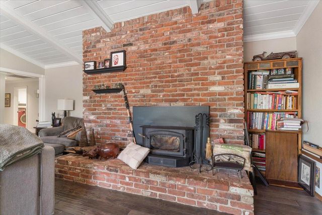 3410 Scenic Drive, Redding, CA 96001