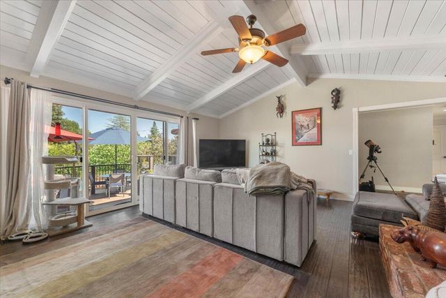 3410 Scenic Drive, Redding, CA 96001