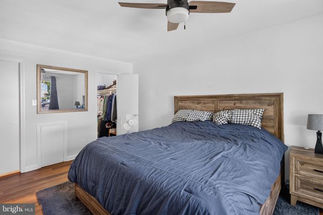 2001A DENHAM CT, Mount Laurel, NJ 08054