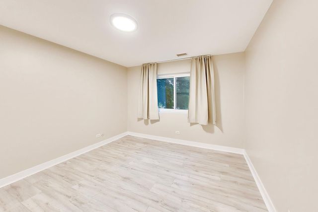 1030 S Fernandez Avenue 2B, Arlington Heights, IL 60005