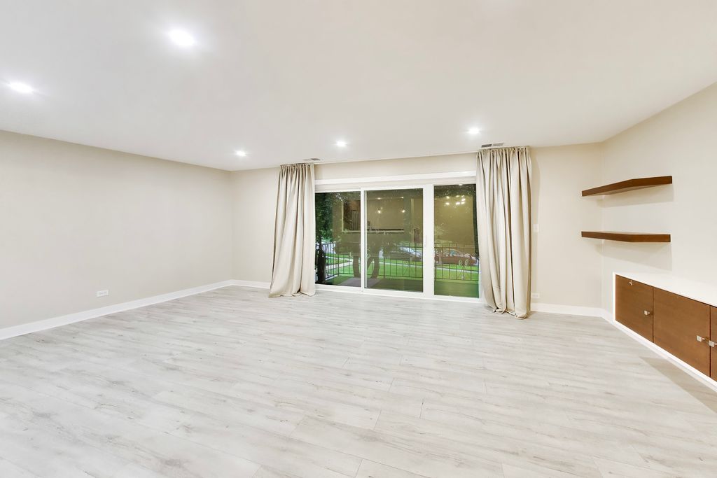 1030 S Fernandez Avenue 2B, Arlington Heights, IL 60005 — photo 2